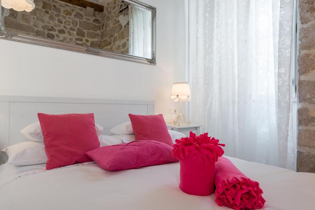 Luxury Rose Apartment Ragusa Esterno foto